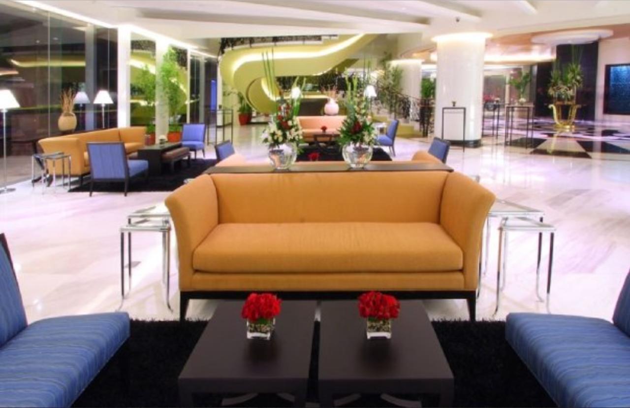 Hotel The Bellevue Manila Muntinlupa City Exterior foto