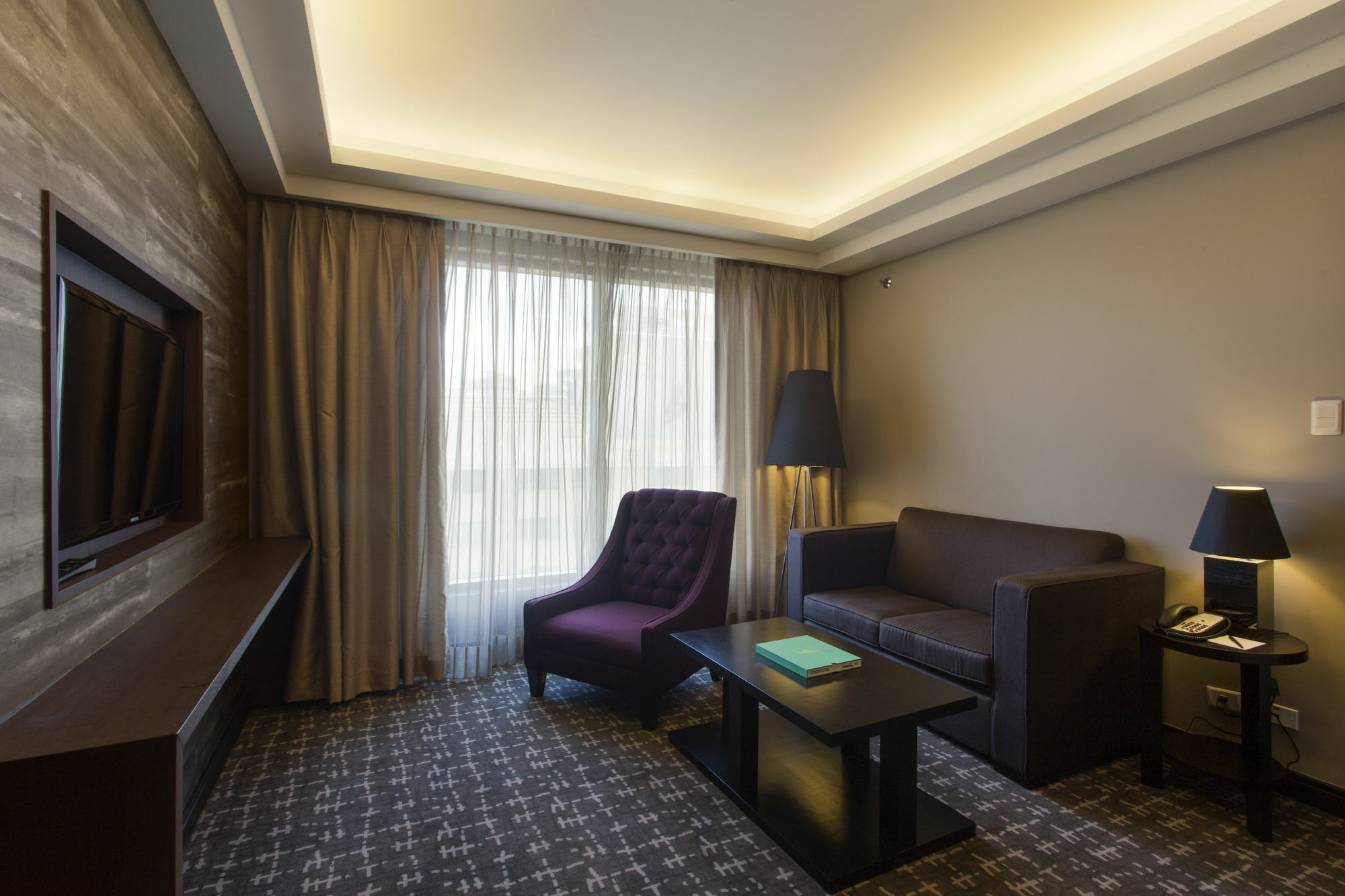 Hotel The Bellevue Manila Muntinlupa City Exterior foto